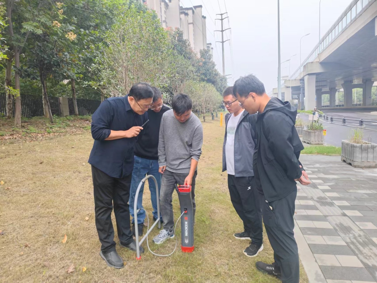 戳我试试