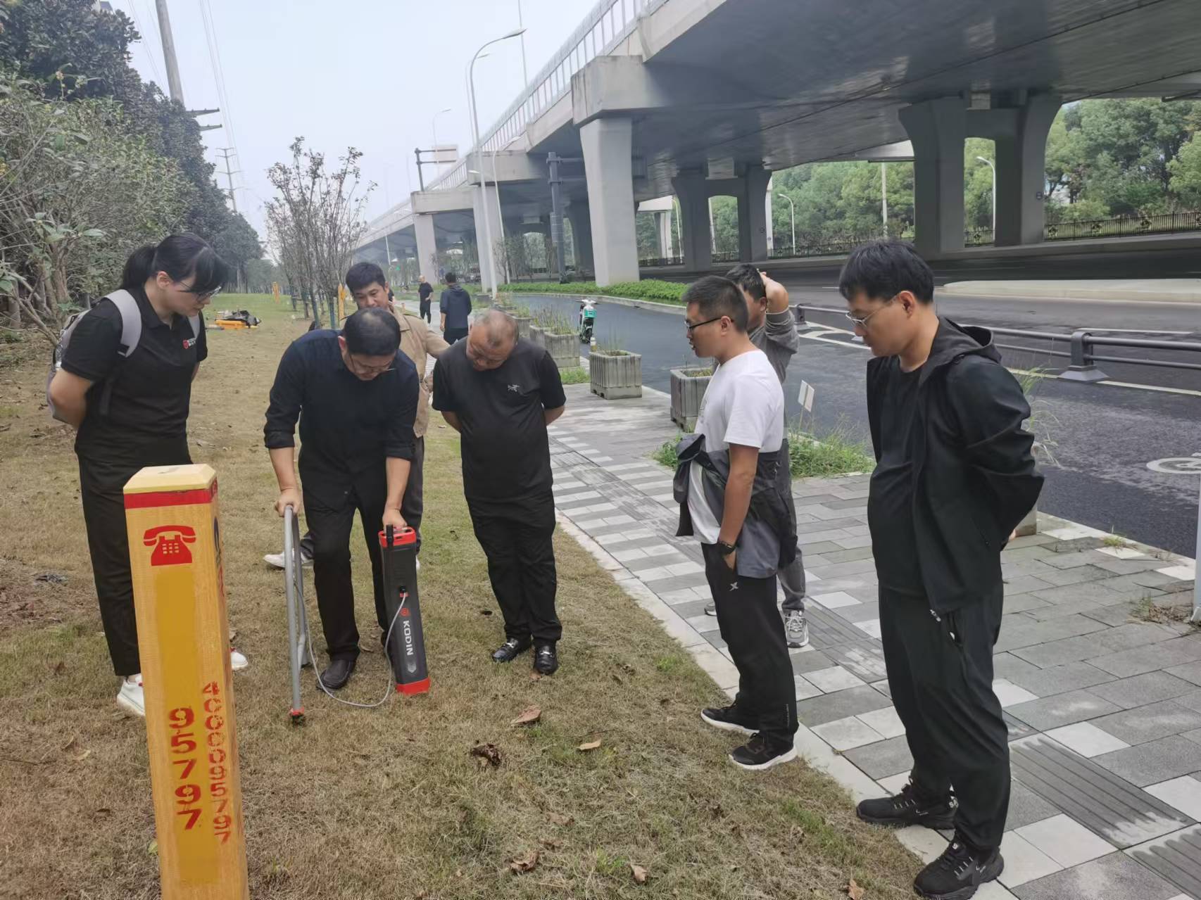 戳我试试